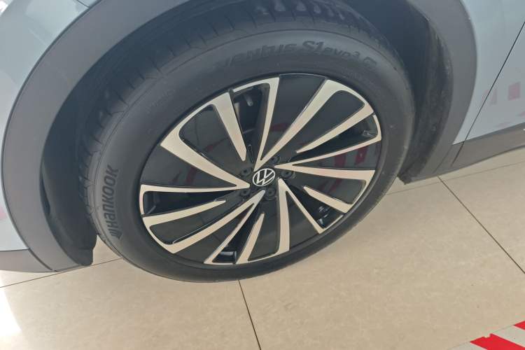 Used Volkswagen ID.4 X 2023 Ultra-Intelligent Long-Range Version
