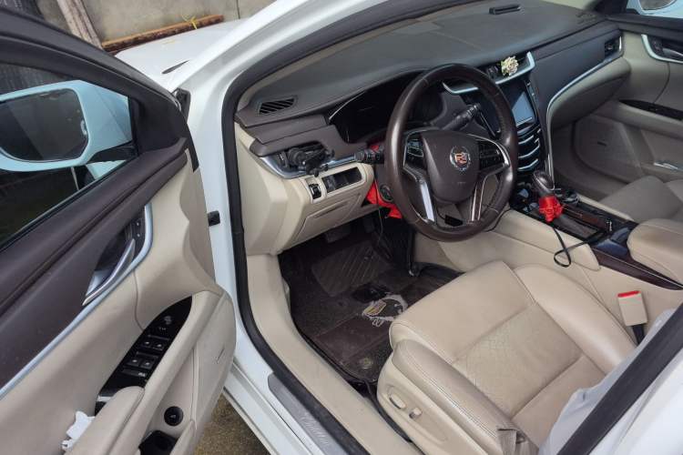Used Cadillac XTS 2015 28T Comfort Model
