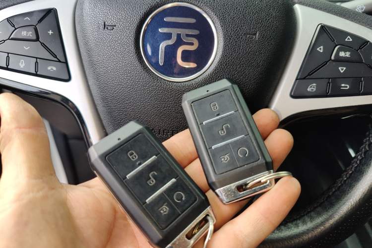 Used BYD Yuan New Energy 2019 EV360 Smart Connect Luxurious Model