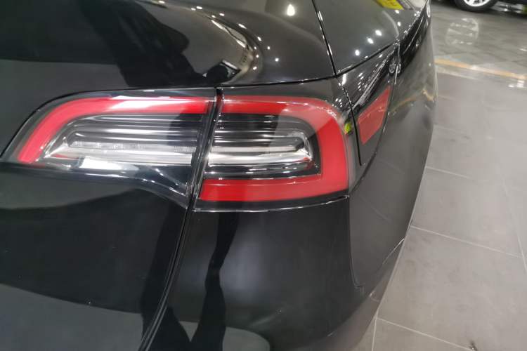 Used Tesla Model Y 2022 Rear-Wheel-Drive Version
