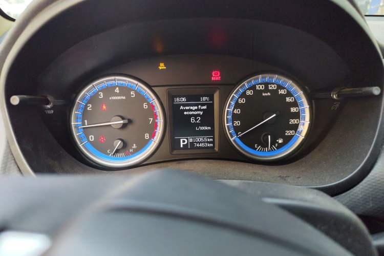 Used Suzuki S-Cross 2014 1.6L CVT Two-Wheel Drive Entry Model Instrument Cluster