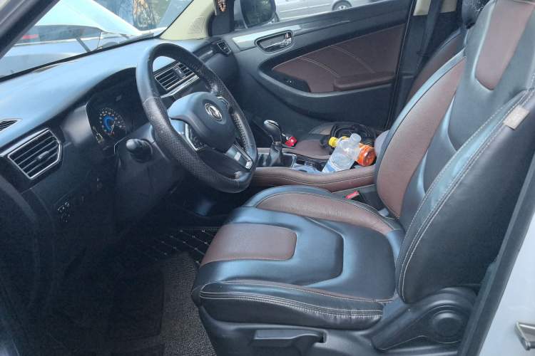 Used Dongfeng Fengon 580 2016 1.5T Manual Luxury Edition