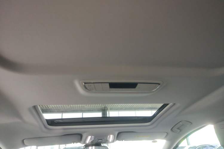 Used Buick GL8 2026 Model Lu Zun Smart Enjoyment Edition