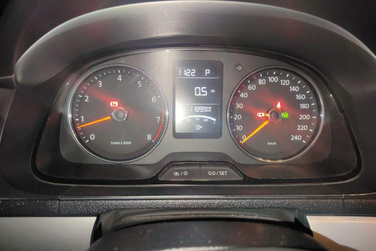 Used Volkswagen Lavida 2013 Revised Version 1.4 TSI DSG Comfort Edition Instrument Cluster
