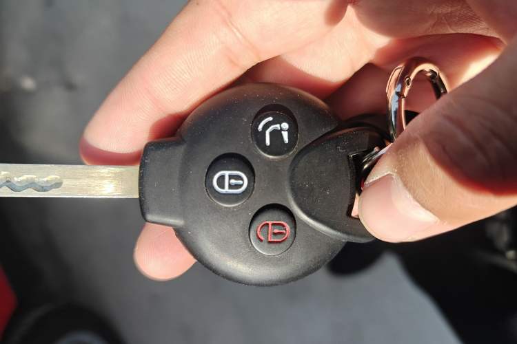 Used smart fortwo 2011 1.0 MHD Hardtop Standard Edition
