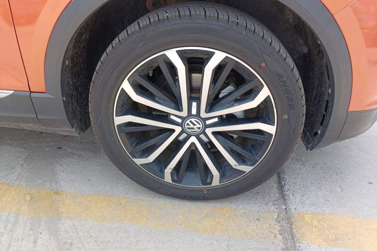 Used Volkswagen T-ROC 2018 280TSI DSG Two-Wheel Drive Comfort Version China VI Standard
