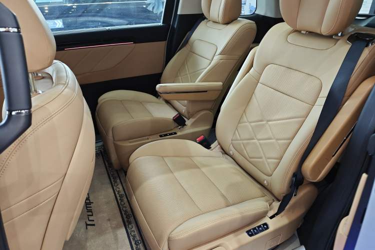 Used GAC Trumpchi E8 New Energy 2024 150km MAX+ Interior 4