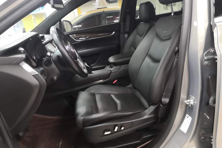 Used Cadillac XT5 2018 28E Four-Wheel Drive Leading Version