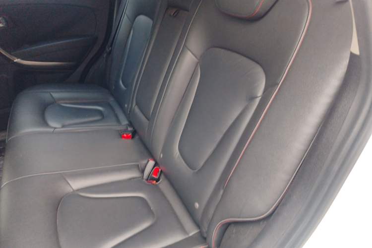 Used Bestune X80 2015 2.0L automatic luxury version