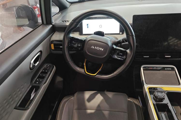 Used AION Y 2022 70 Tech Edition Lithium Iron Phosphate
