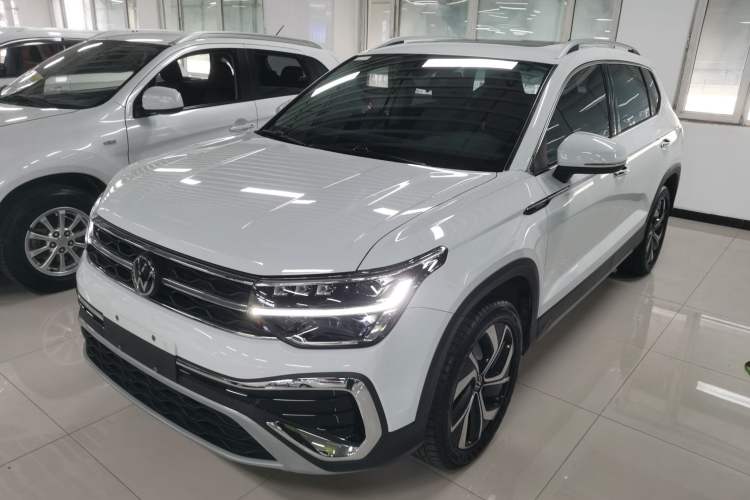 Used Volkswagen Tharu 2023 300TSI Two-Wheel-Drive Full Moon Edition