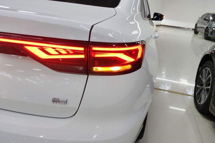 Used Geely Auto Emgrand 2023 4th Generation Champion Edition 1.5L CVT Prestige Model