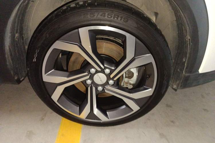 Used Lynk & Co 06 2023 Remix 1.5T Hero Right Front Wheel Hub