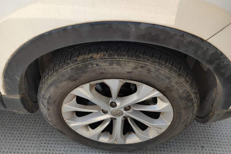 Used Brilliance V3 2016 1.5L Manual Smart Version
