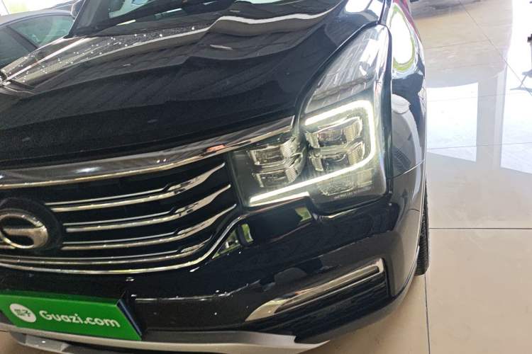 Used GAC Trumpchi GS8 2017 320T Two-Wheel Drive Luxury Smart Connectivity Version (7 Seats)