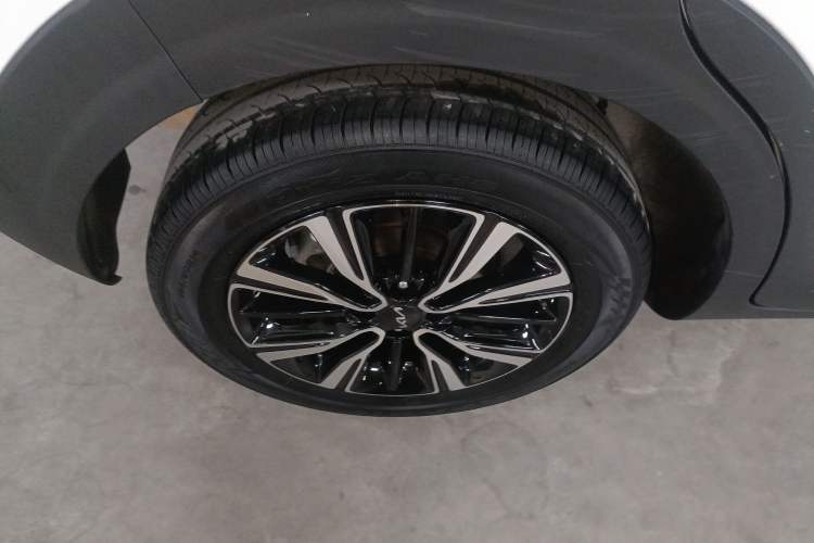 Used Kia kx1 Stonic 2021 1.4L CVT Fun Edition
