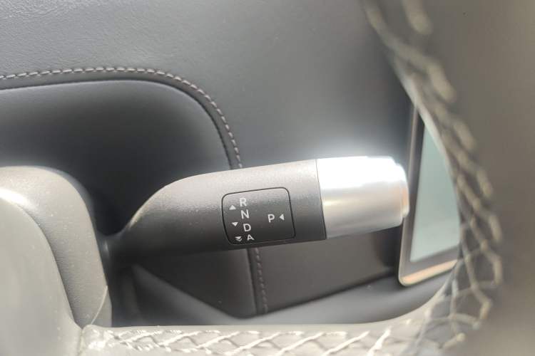 Used Li Auto L9 2025 Ultra Smart Refreshed Edition Gear Lever