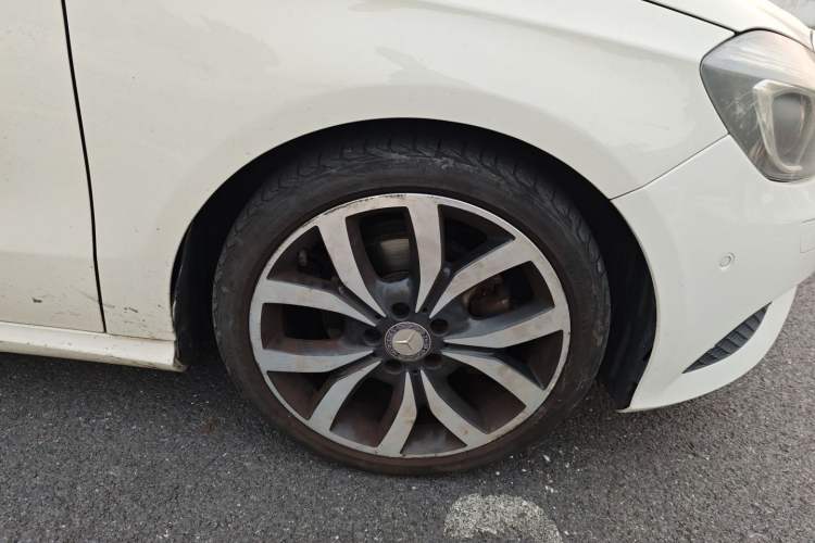 Used Mercedes-Benz A-Class 2015 A 200 Fashion Model
