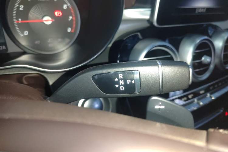 Used Mercedes-Benz GLC 2019 GLC 200 4MATIC Gear Lever