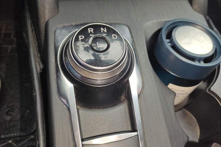 Used Ford Focus 2020 Sedan EcoBoost 180 Automatic Trend Edition Gear Lever