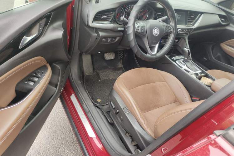 Used Buick Regal 2017 28T Prestige Model
