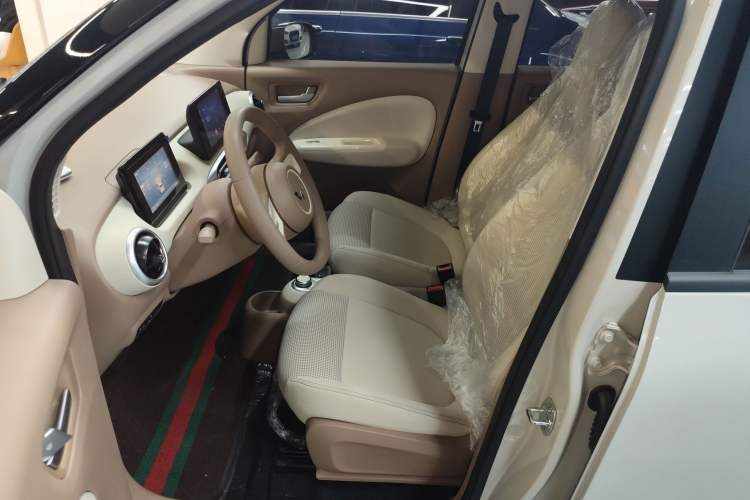 Used Wuling Hongguang MINIEV 2025 Four-Door Version Zhenxiang+ Edition