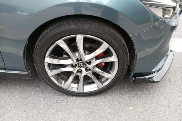 Used Mazda Atenza 2018 2.5L Blue Sky Sport Edition China VI compliant Right Front Wheel Hub