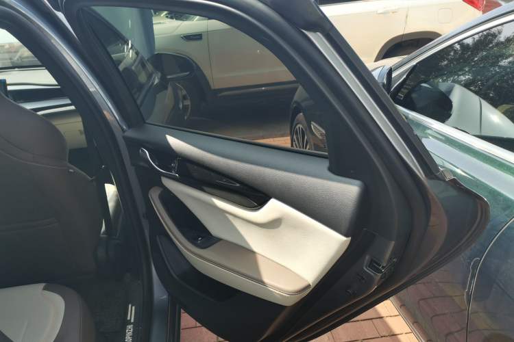 Used BYD Qin PLUS 2024 HONOR Edition DM-i 55KM Leading Model