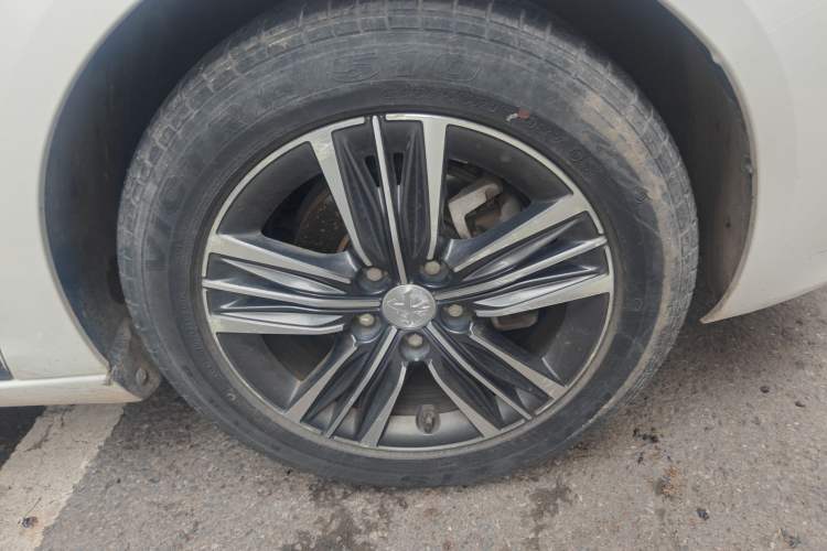 Used Peugeot 308 2018 1.6L Manual Fashion Edition