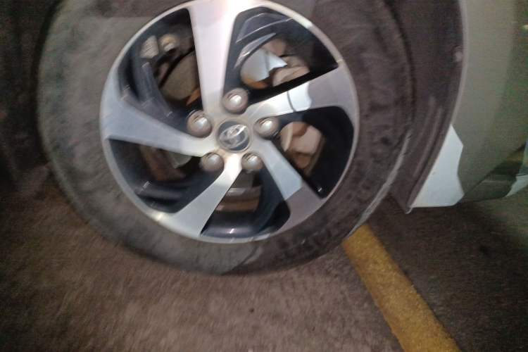 Used Toyota Levin 2017 Revised Dual-Engine 1.8H GS E-CVT Elite Sunroof Version China V Standard