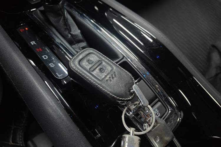 Used Honda Vezel 2020 1.5L CVT Luxury Edition
