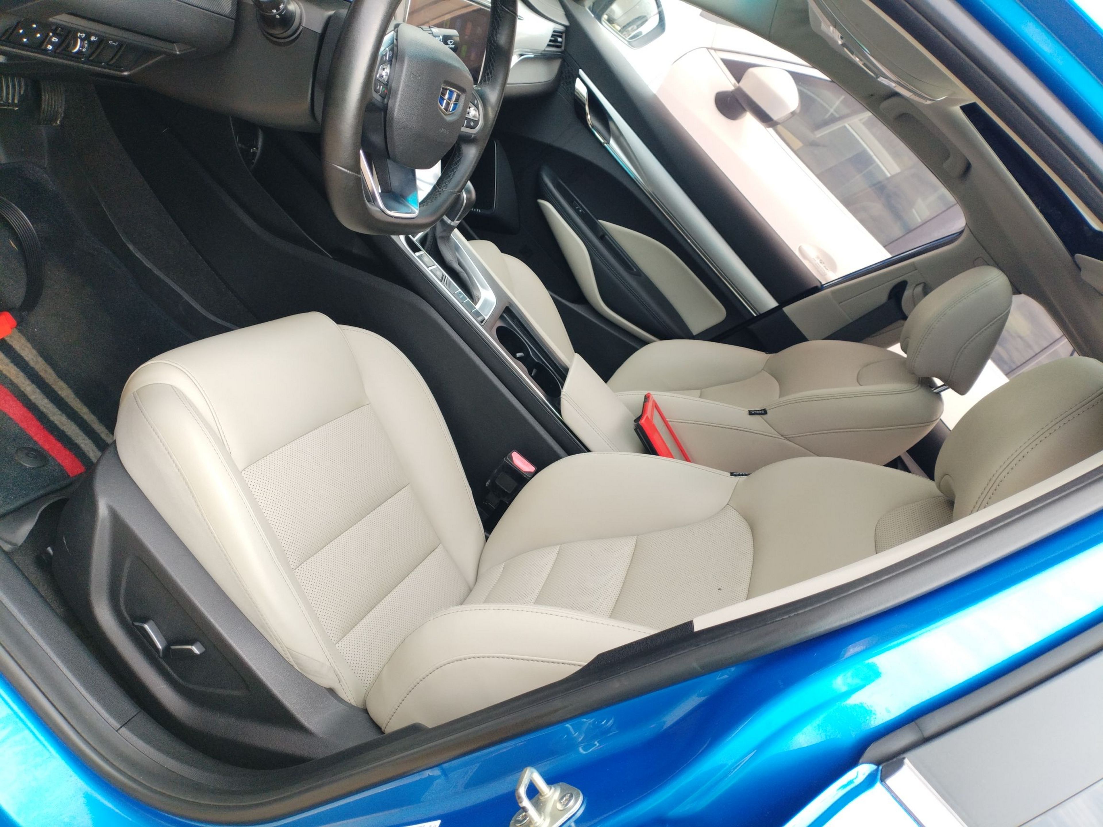 Interior delantero