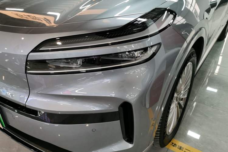 Used ONVO Luxeed L90 2025 Model—Max Six-Seater Version