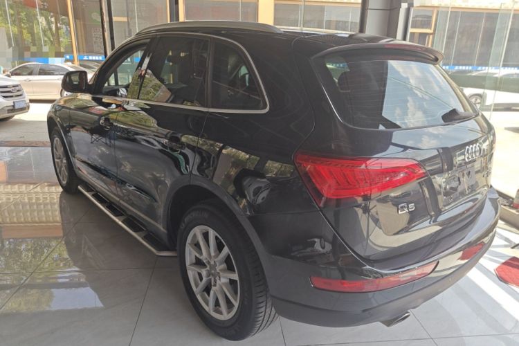 Used Audi Q5 2015 40 TFSI Trendy Edition Rear Left 45 Deg