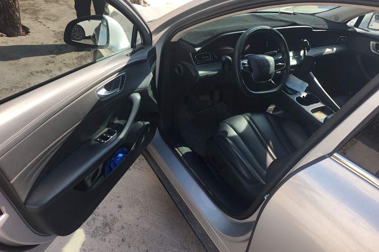 Used Roewe D7 2025 DMH 125km World Champion Edition