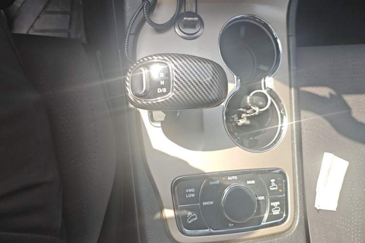 Used Jeep Grand Cherokee 2014 3.6L Elite Navigation Edition