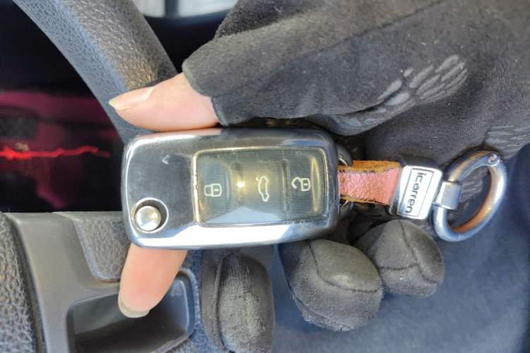 Used Volkswagen Lavida 2013 1.6L Automatic Fashion Edition