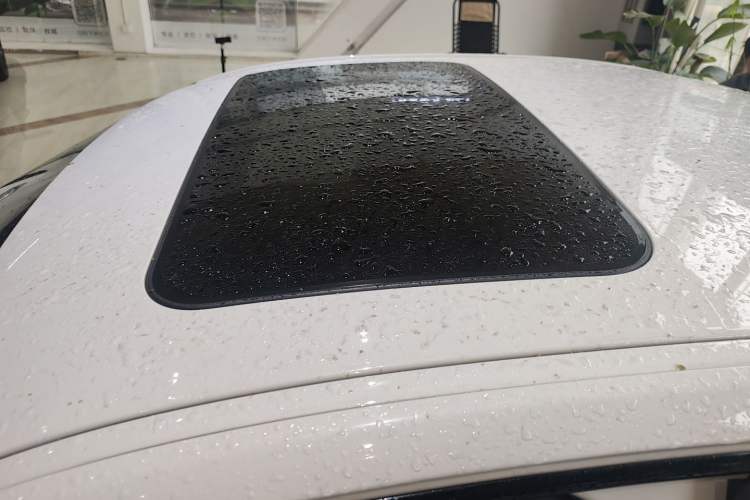 Used BMW 3 Series 2018 320i M Sport Package Roof