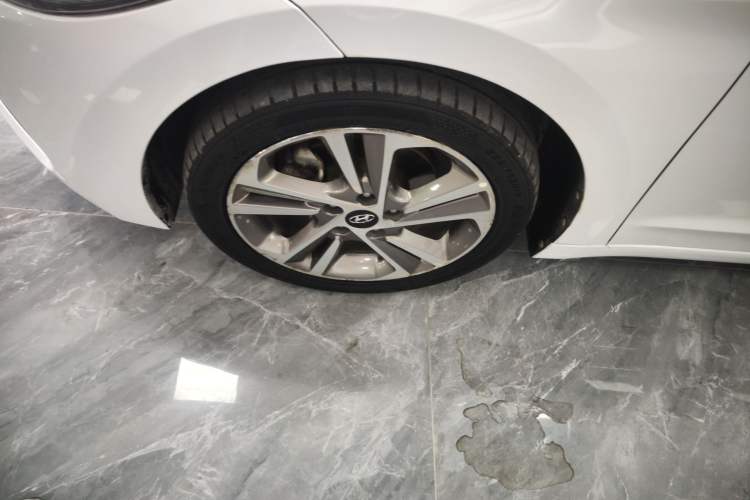 Used Hyundai Elantra (6th Generation / Lingdong) 2016 1.6L Automatic ZhiXuan – Elite Version