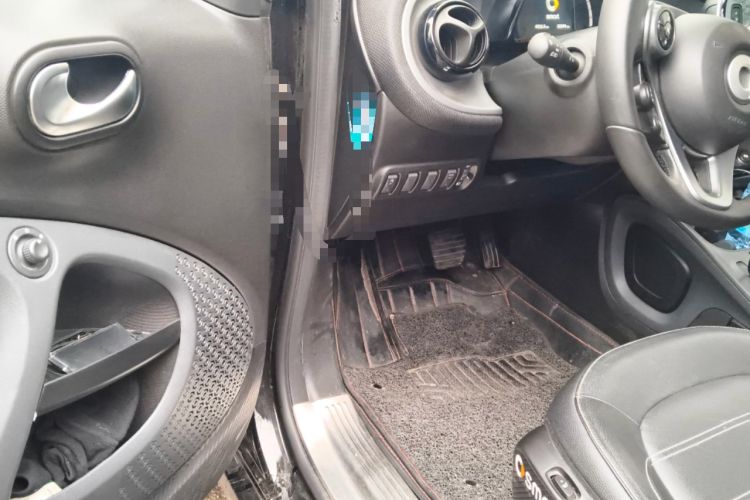 Used smart fortwo 2018 0.9T 66kW Hardtop Pioneer Edition China V Emission Standard
