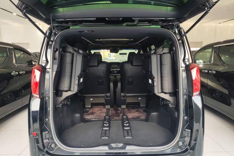 Used Toyota Alphard 2019 Dual-Engine 2.5L Prestige Edition Trunk