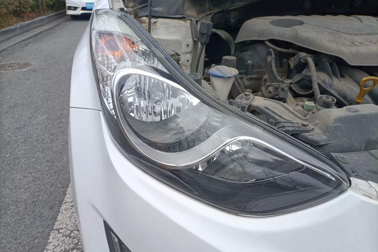 Used Hyundai Elantra (5th Generation / Langdong) 2012 1.6L Automatic Leading Model
