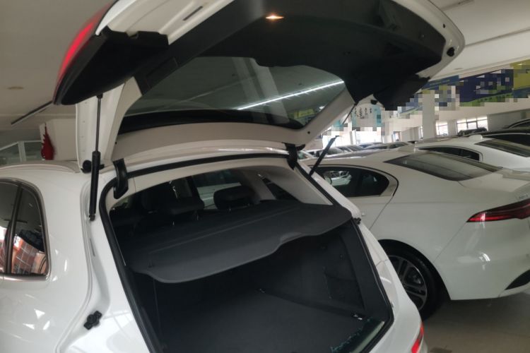 Used Audi Q5 2018 Collector's Edition 40 TFSI Ambition Model
