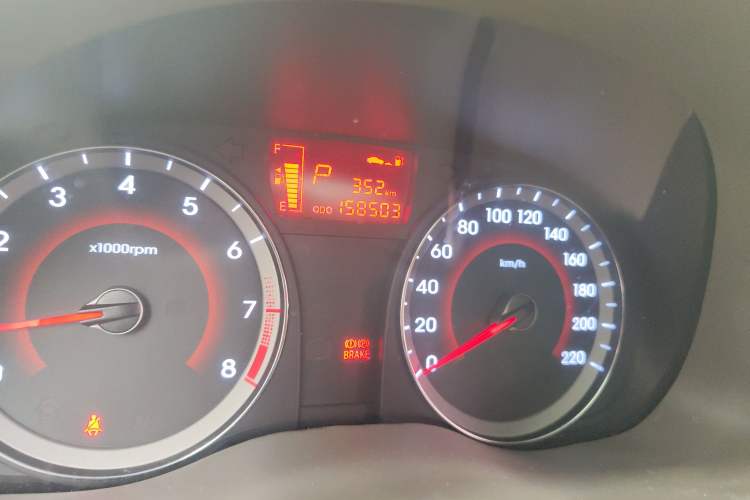 Used Hyundai Verna (older generation) 2010 Sedan 1.4L Automatic Luxury GLS Trim
