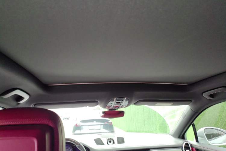 Used Porsche Cayenne 2023 Cayenne Coupé 3.0T Platinum Edition Headliner