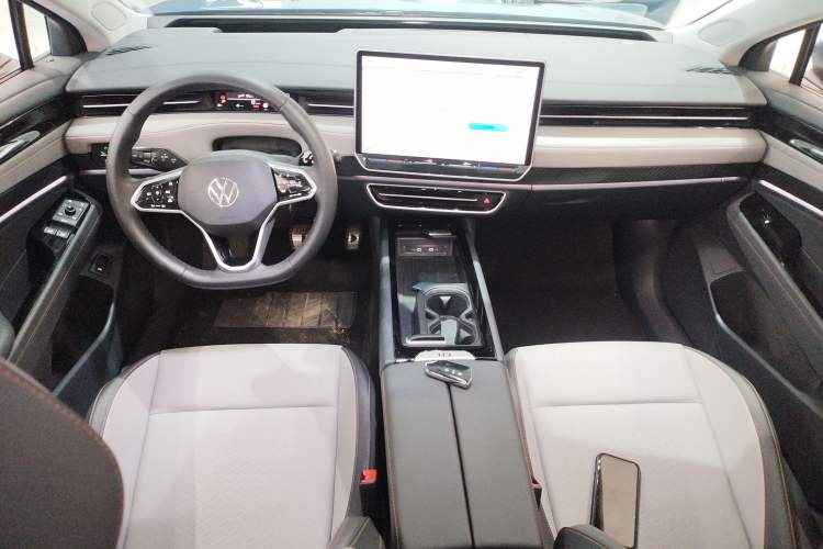 Used Volkswagen ID.7 VIZZION 2024 AIR model
