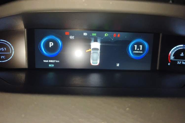 Used CHANGAN UNI-V 2023 1.5T Sport Edition