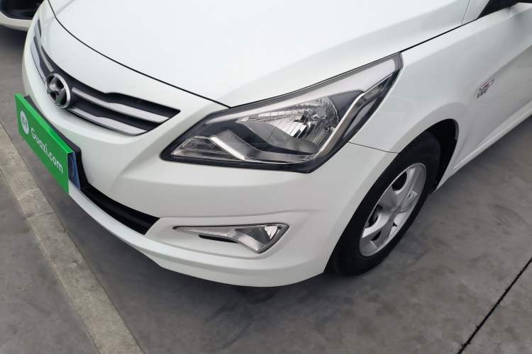 Used Hyundai Verna (older generation) 2016 1.4L Manual Smart GLS Trim