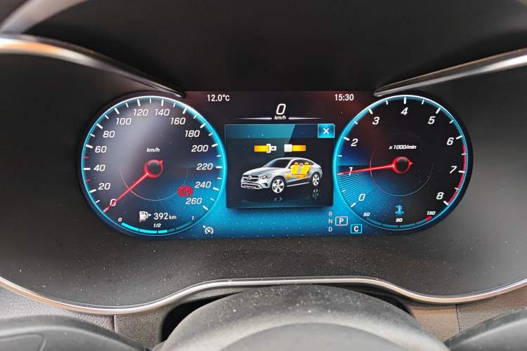 Used Mercedes-Benz GLC Coupe 2023 GLC 260 4MATIC Coupe SUV Instrument Cluster