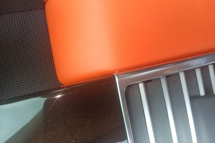 Used Land Rover Range 2022 3.0 L6 400 PS Classic Extended Version Vehicle Key